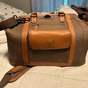 Kelly Moore travel bag